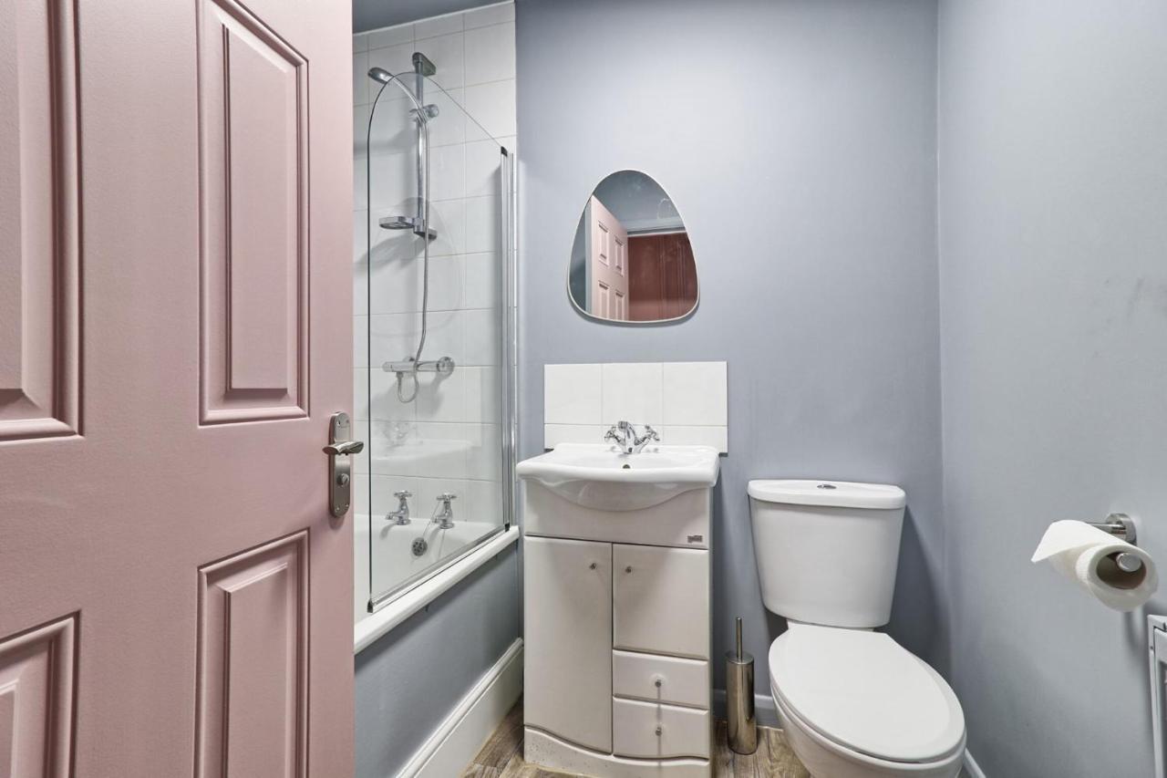 Urban Stylish Apartment - Southend Stays Екстер'єр фото
