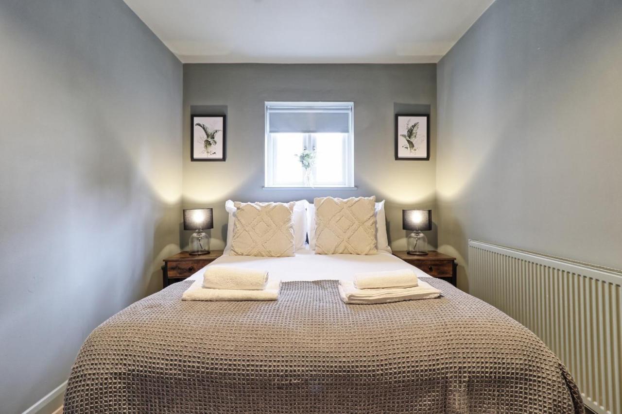 Urban Stylish Apartment - Southend Stays Екстер'єр фото